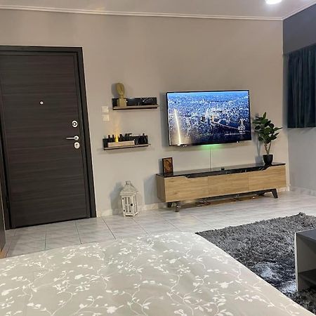 Central Modern Apartment Volos Bagian luar foto