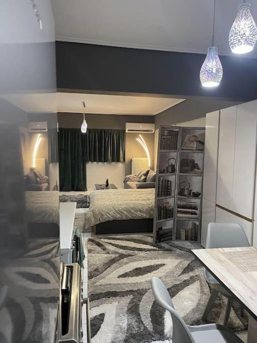 Central Modern Apartment Volos Bagian luar foto