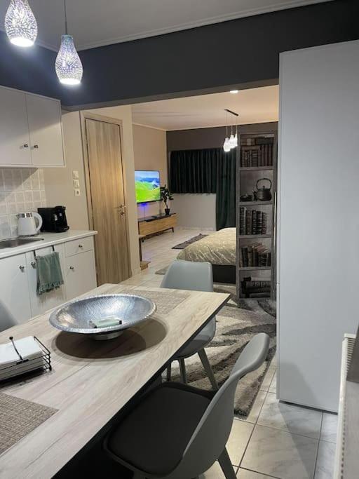 Central Modern Apartment Volos Bagian luar foto